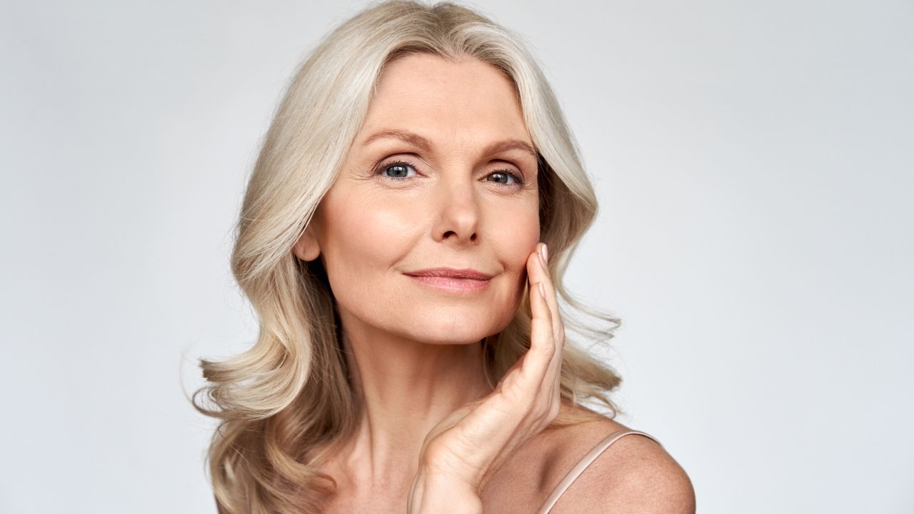 sanaexpert-mujer-menopausia-salud-bienestar