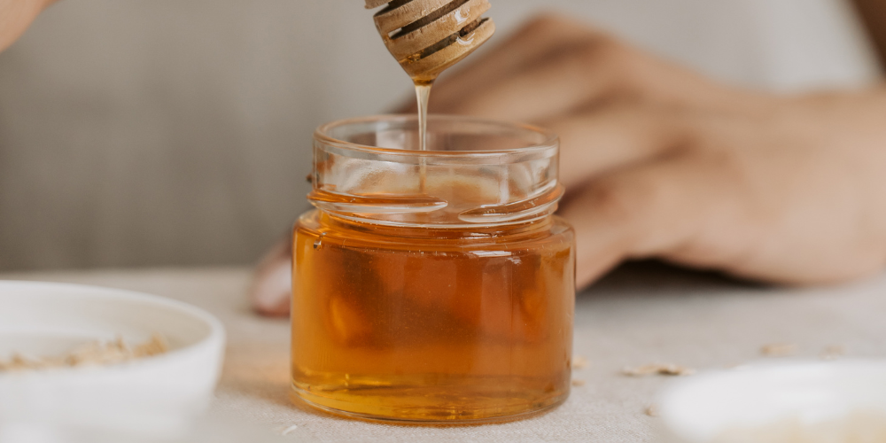 mascarilla-miel-aceite-de-oliva-hecha-en-casa-natural